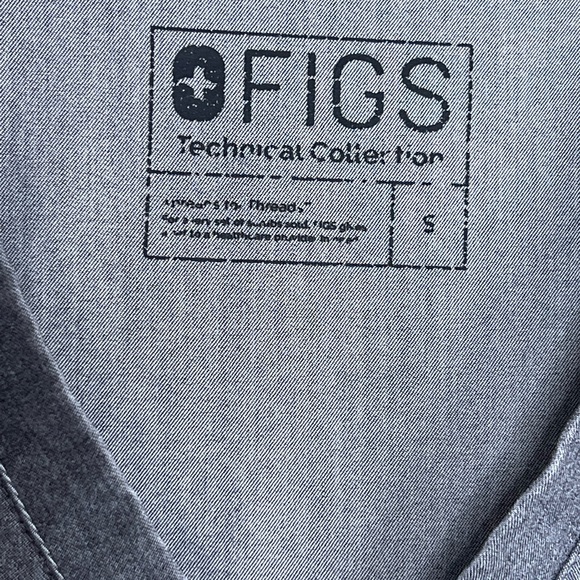 Lot of 2 Figs Technical Tops Gray Short Sleeve - Picture 4 of 9